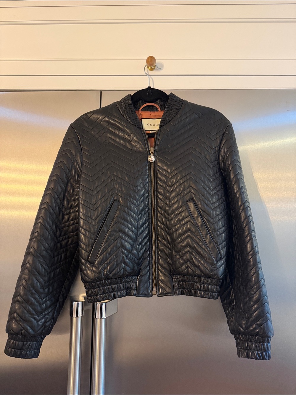 Gucci Matelassé Chevron Quilted
Leather Bomber Jacket Authentic Size 44 Heart